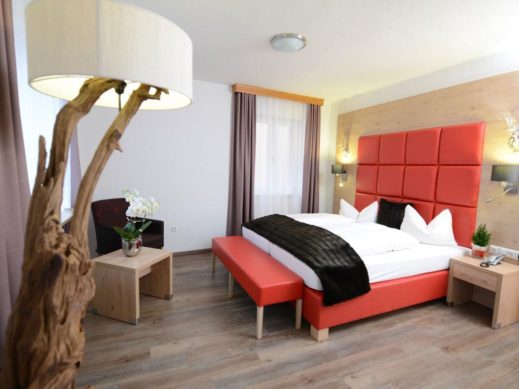 Land-Gut Hotel Zum Loewen Garni Marktheidenfeld Quarto foto